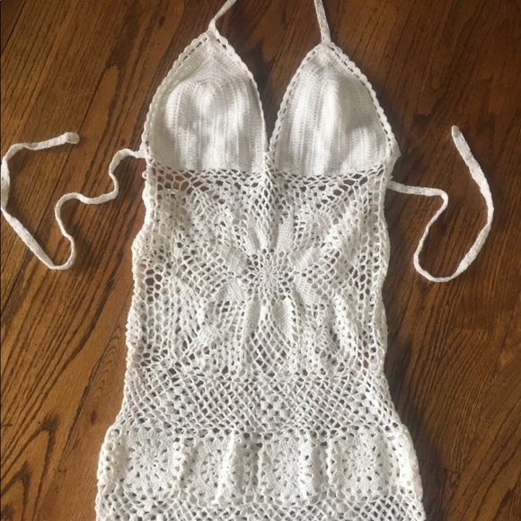 DOLL Ivory Center Sun Scalloped Crochet Cover Up - Picture 3 of 3